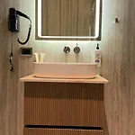 Terra Boutique Отель Тирана