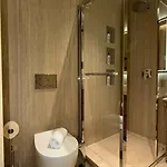 Terra Boutique Отель Тирана