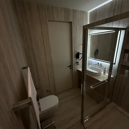 Terra Boutique 4* Tirana