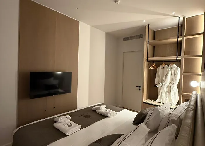 Terra Boutique ティラナ