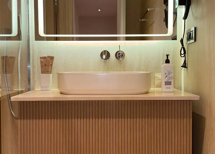 מלון Terra Boutique 4*